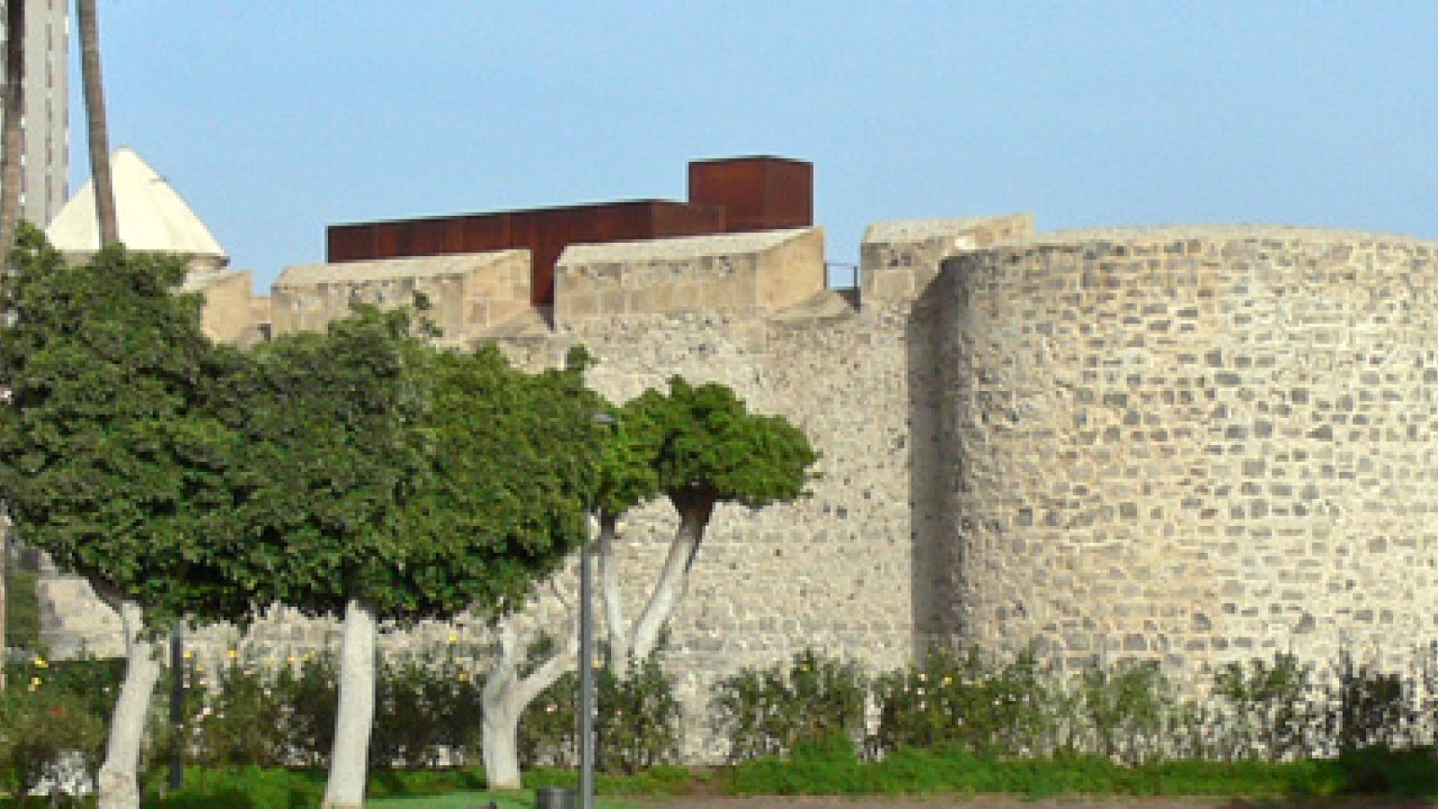 sightseeing-las-palmas-castillo-luz1.jpg