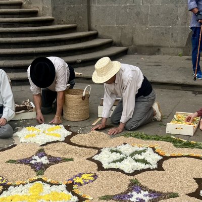 Corpus Christi in Arucas: Fest der Teppiche und Prozessionen